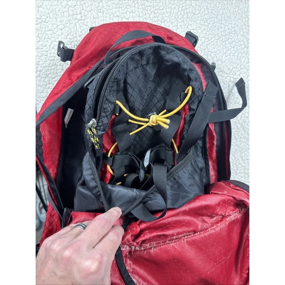 Cabelas Multi-Day 2 Bag Backpack EUC Hiking Camping w/Built In Rain Cover Padded